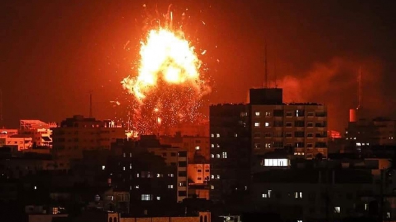 مقاتلات إسرائيلية تشن غارات عنيفه على قطاع غزة